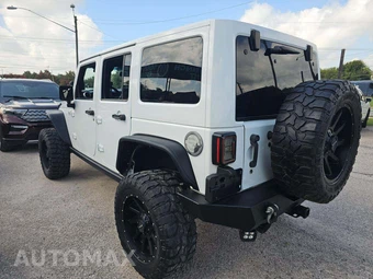 2015 Jeep Wrangler Unlimited Rubicon - miniatura 2