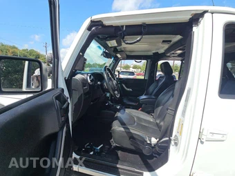 2015 Jeep Wrangler Unlimited Rubicon - miniatura 6