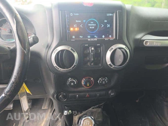 2015 Jeep Wrangler Unlimited Rubicon - miniatura 7
