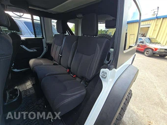 2015 Jeep Wrangler Unlimited Rubicon - miniatura 13