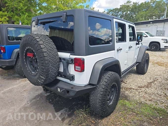 2015 Jeep Wrangler Unlimited Rubicon - miniatura 3