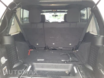 2015 Jeep Wrangler Unlimited Rubicon - miniatura 10