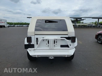 2015 Jeep Wrangler Unlimited Rubicon - miniatura 5