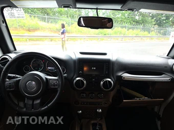 2015 Jeep Wrangler Unlimited Rubicon - miniatura 11
