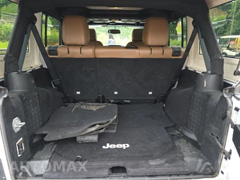2015 Jeep Wrangler Unlimited Rubicon - miniatura 16