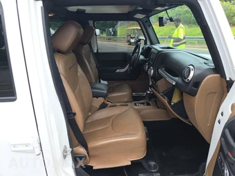 2015 Jeep Wrangler Unlimited Rubicon - miniatura 8