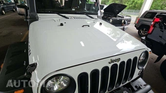 2015 Jeep Wrangler Unlimited Rubicon - miniatura 35