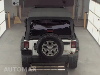 2015 Jeep Wrangler Unlimited Rubicon - miniatura 5
