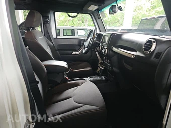 2015 Jeep Wrangler Unlimited Rubicon - miniatura 8