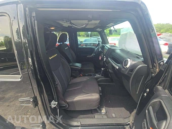 2015 Jeep Wrangler Unlimited Sahara - miniatura 15