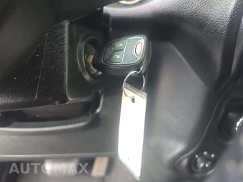 2015 Jeep Wrangler Unlimited Sahara - miniatura 5
