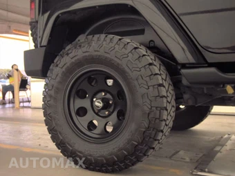 2015 Jeep Wrangler Unlimited Sahara - miniatura 11