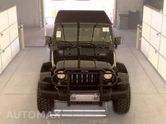 2015 Jeep Wrangler Unlimited Sahara - miniatura 2