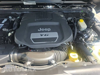 2015 Jeep Wrangler Unlimited Sahara - miniatura 22