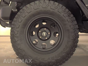 2015 Jeep Wrangler Unlimited Sahara - miniatura 9
