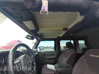 2015 Jeep Wrangler Unlimited Sahara - miniatura 17