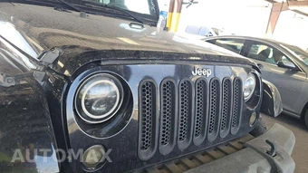 2015 Jeep Wrangler Unlimited Sahara - miniatura 23
