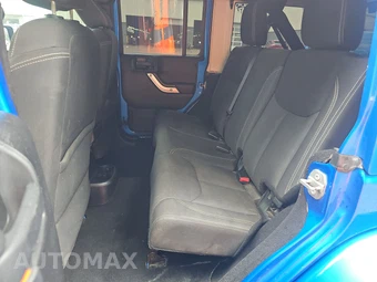 2015 Jeep Wrangler Unlimited Sahara - miniatura 13