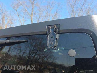 2015 Jeep Wrangler Unlimited Sahara - miniatura 4