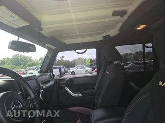 2015 Jeep Wrangler Unlimited Sahara - miniatura 18