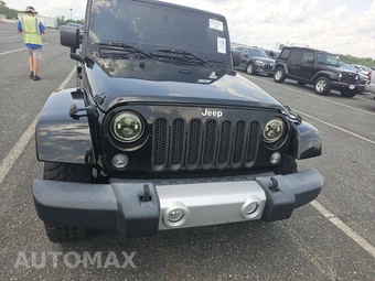 2015 Jeep Wrangler Unlimited Sahara - miniatura 2