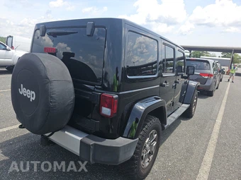 2015 Jeep Wrangler Unlimited Sahara - miniatura 4