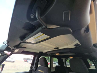 2015 Jeep Wrangler Unlimited Sahara - miniatura 8