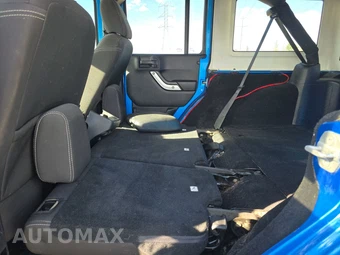 2015 Jeep Wrangler Unlimited Sahara - miniatura 13