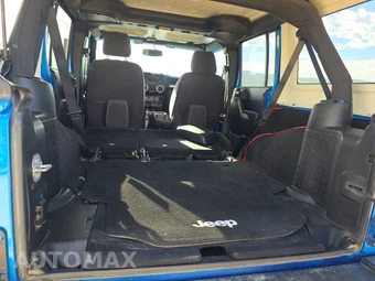 2015 Jeep Wrangler Unlimited Sahara - miniatura 16