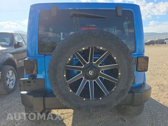 2015 Jeep Wrangler Unlimited Sahara - miniatura 5