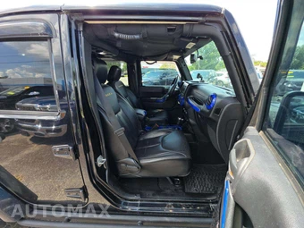 2015 Jeep Wrangler Unlimited Sahara - miniatura 18