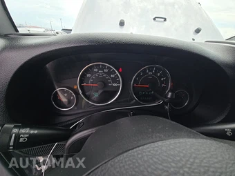 2015 Jeep Wrangler Unlimited Sahara - miniatura 12