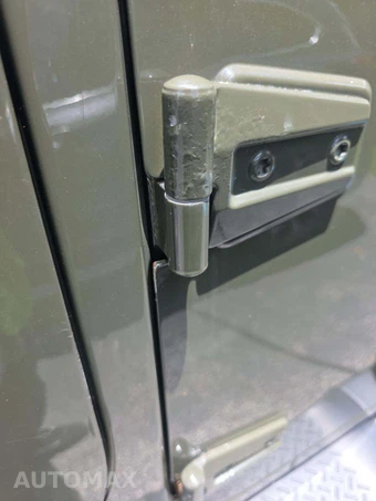 2015 Jeep Wrangler Unlimited Sahara - miniatura 24
