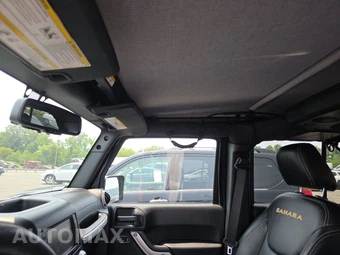 2015 Jeep Wrangler Unlimited Sahara - miniatura 17