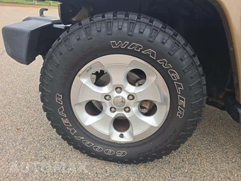 2015 Jeep Wrangler Unlimited Sahara - miniatura 19