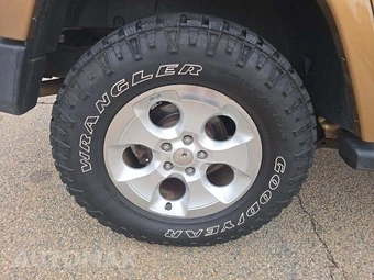 2015 Jeep Wrangler Unlimited Sahara - miniatura 21