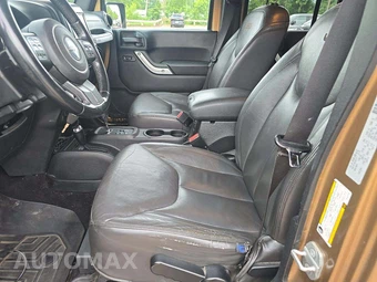 2015 Jeep Wrangler Unlimited Sahara - miniatura 3