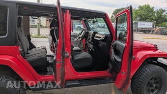 2015 Jeep Wrangler Unlimited Sahara - miniatura 13