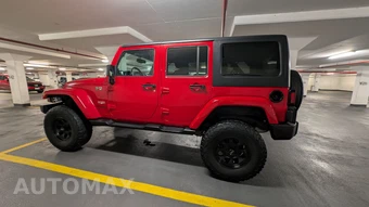 2015 Jeep Wrangler Unlimited Sahara - miniatura 3