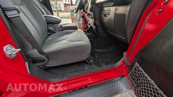 2015 Jeep Wrangler Unlimited Sahara - miniatura 36