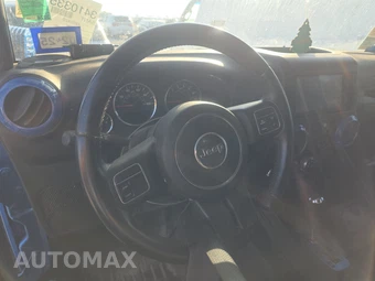 2015 Jeep Wrangler Unlimited Sahara - miniatura 10