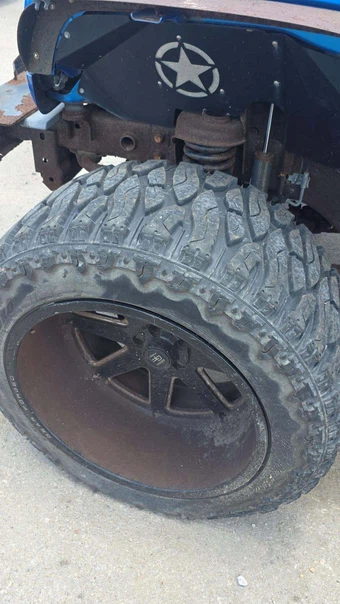 2015 Jeep Wrangler Unlimited Sahara - miniatura 30