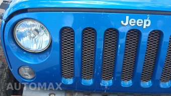 2015 Jeep Wrangler Unlimited Sahara - miniatura 38