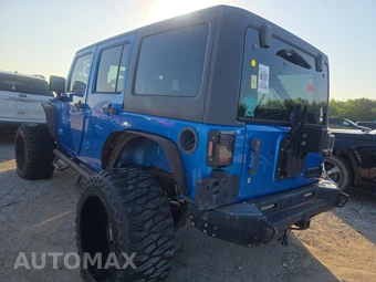 2015 Jeep Wrangler Unlimited Sahara - miniatura 6