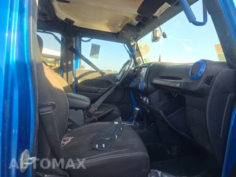 2015 Jeep Wrangler Unlimited Sahara - miniatura 8