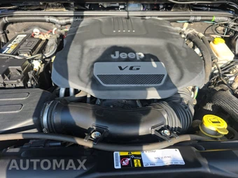 2015 Jeep Wrangler Unlimited Sahara - miniatura 15