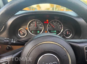 2015 Jeep Wrangler Unlimited Sahara - miniatura 10