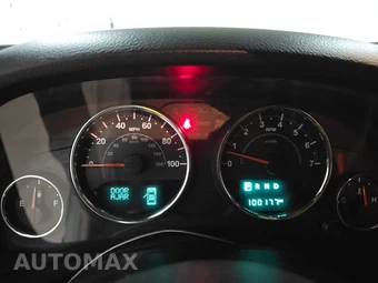 2015 Jeep Wrangler Unlimited Sahara - miniatura 12