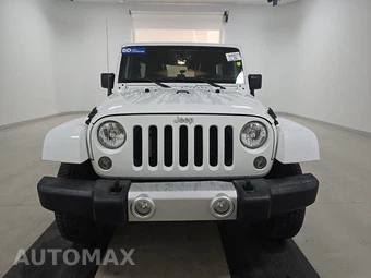 2015 Jeep Wrangler Unlimited Sahara - miniatura 2