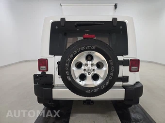2015 Jeep Wrangler Unlimited Sahara - miniatura 5